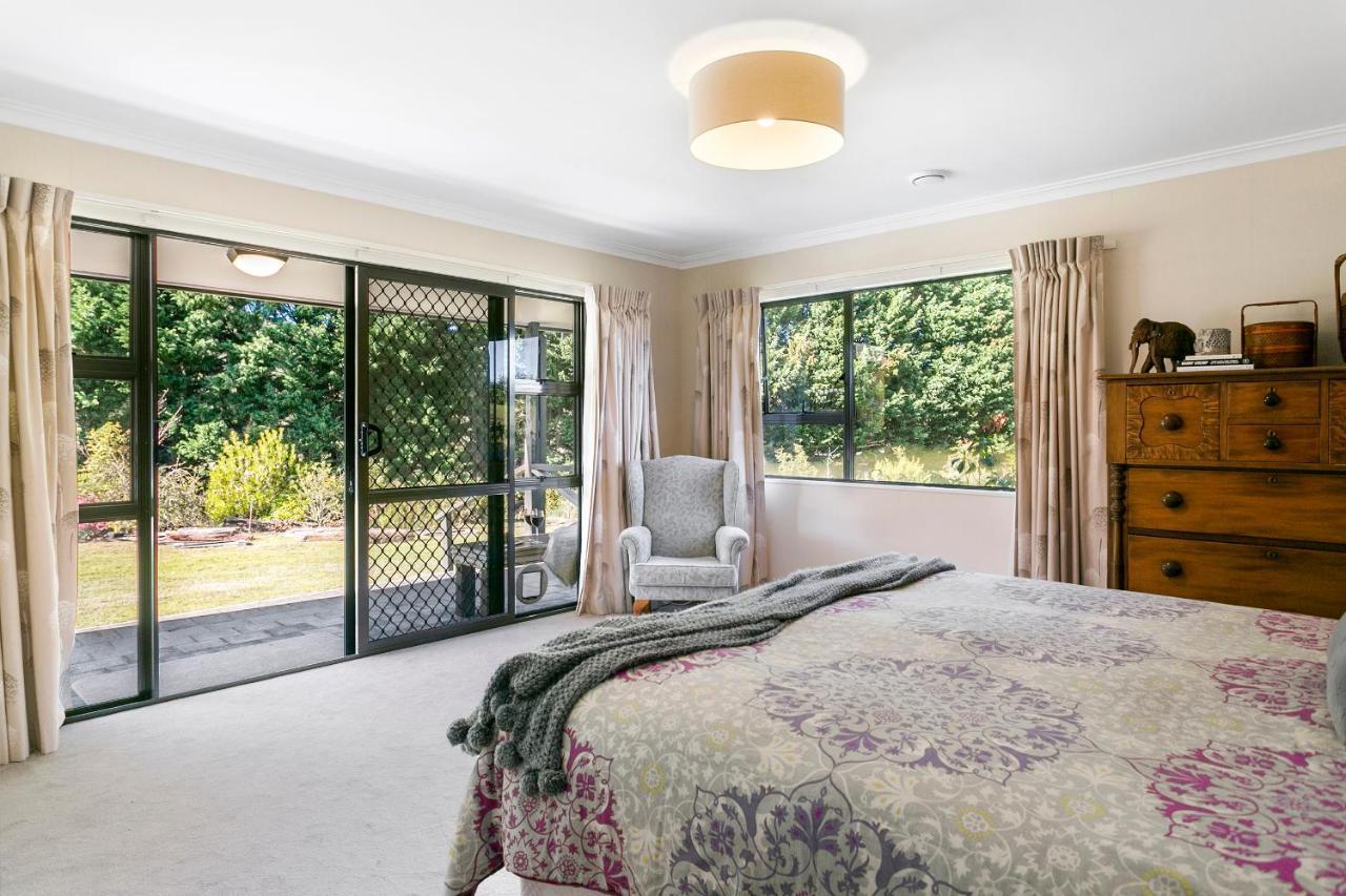 Lupin Lodge Bed & Breakfast Taupo Eksteriør bilde
