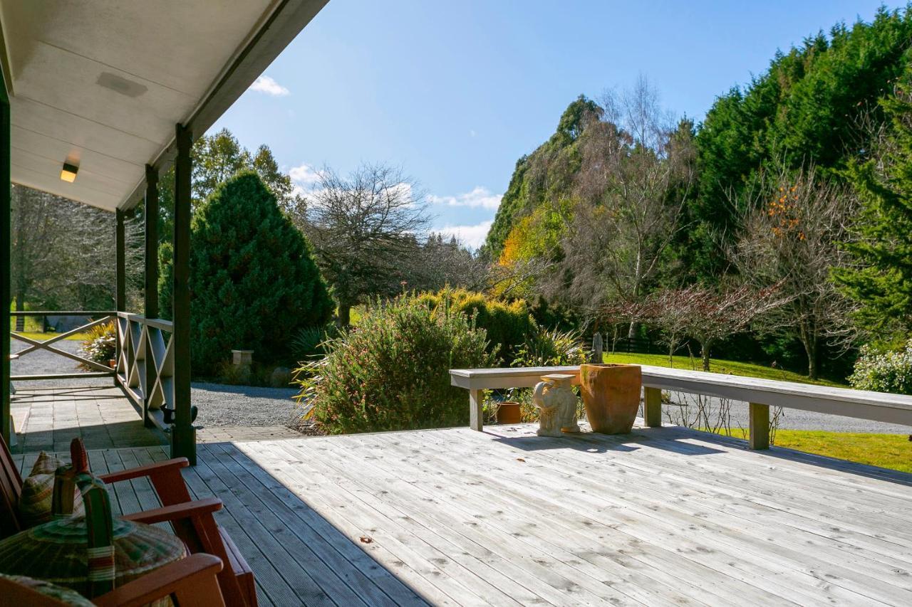 Lupin Lodge Bed & Breakfast Taupo Eksteriør bilde